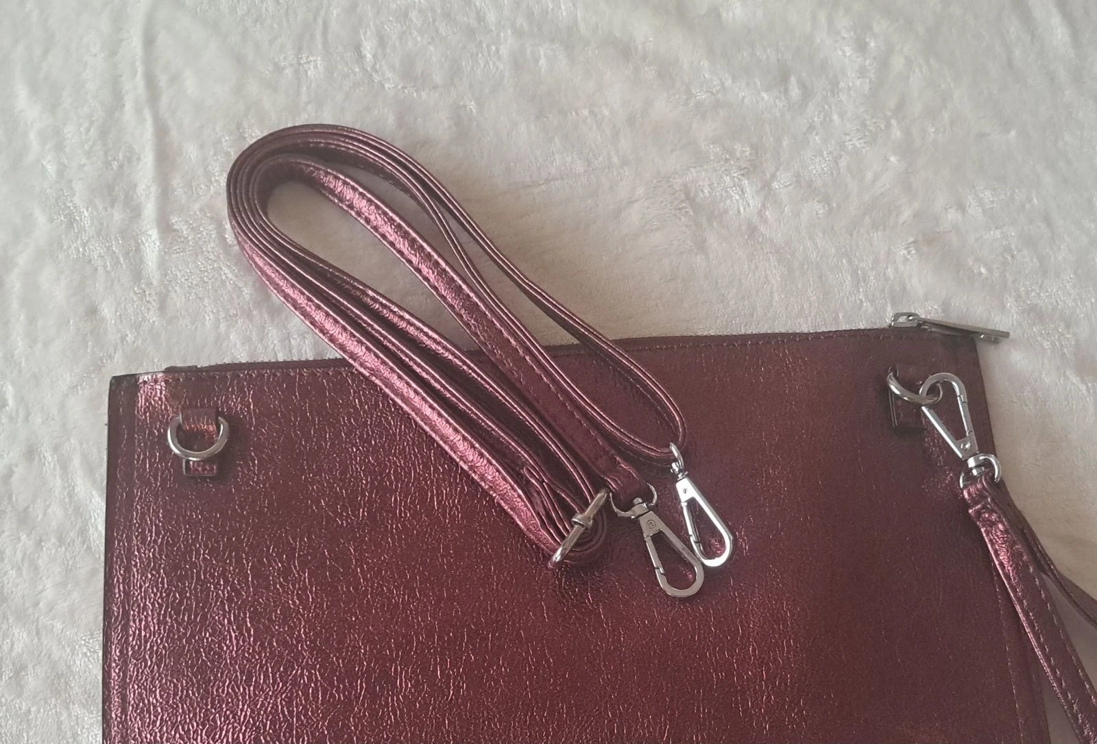 Metallic Gold Wine/Burgundy Bag • Chic Event Accessory – photo 5